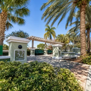 32nd Street Park and tropical gardens in Oakland Park FL